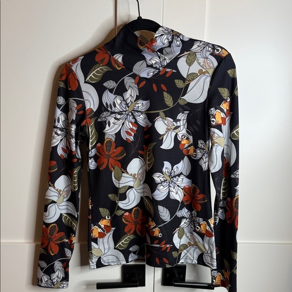 Floral Long Sleeve Top - Picture 6 of 6